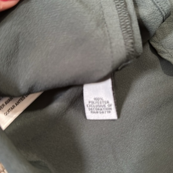 Ruff Hewn Gray Embroidered Floral Bell Sleeve Shirt XS - Picture 6 of 6